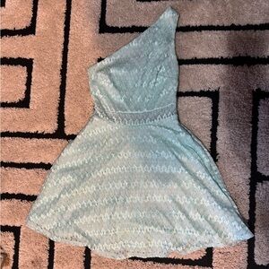 One-Shoulder Mint Green Dress (Juniors size)